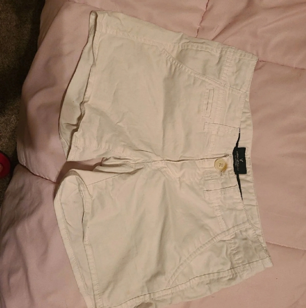 White shorts American eagle